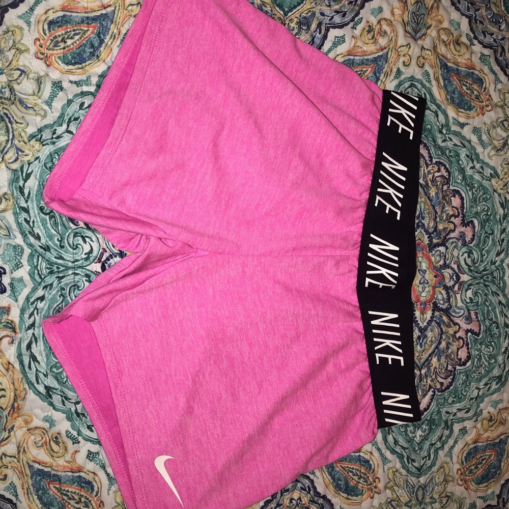 NWOT Nike shorts